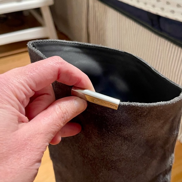 Vintage Calvin Klein suede boots - Picture 13 of 15